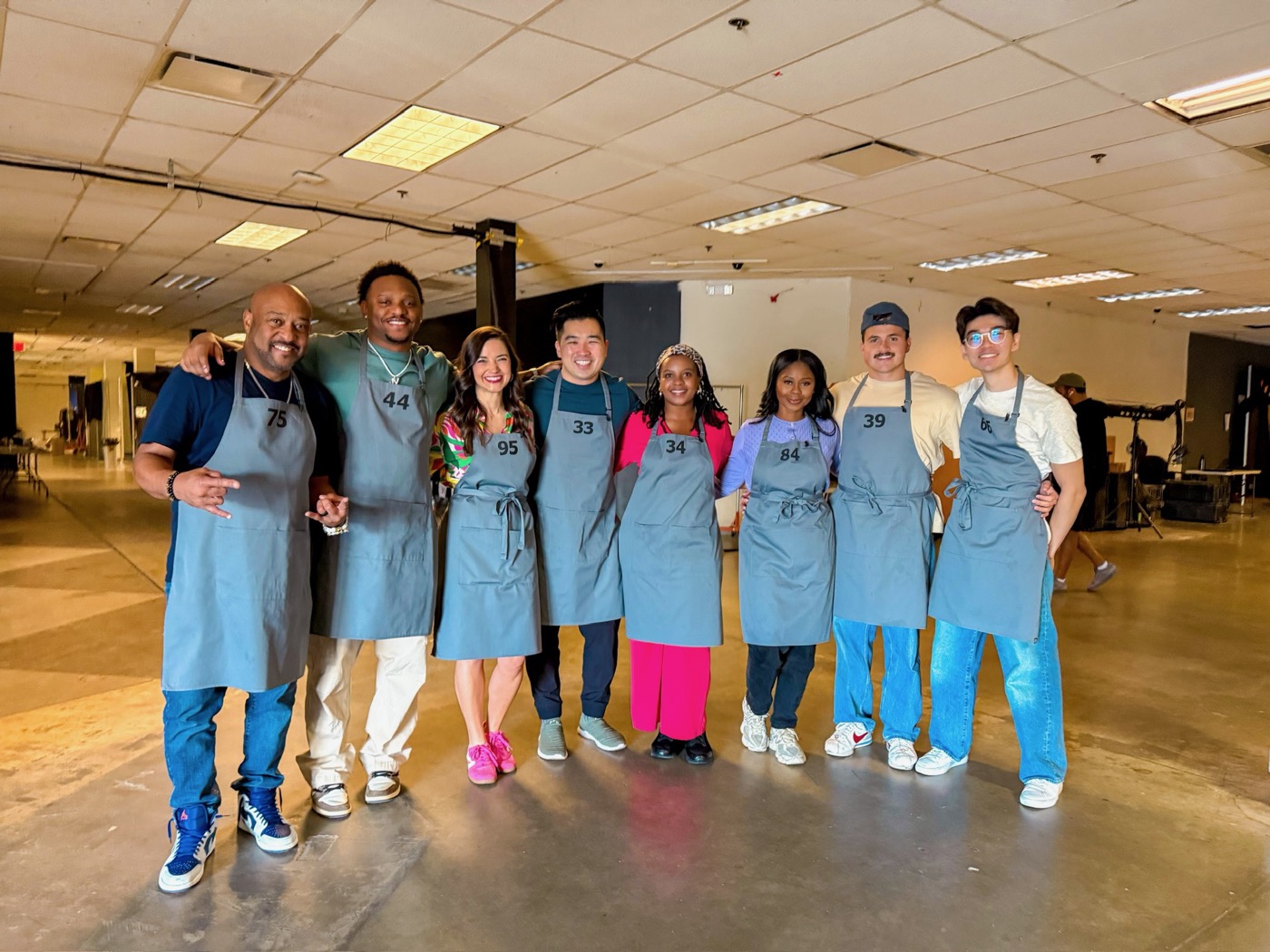 Holley with fellow 100 Cooks contestants